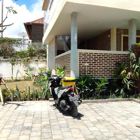 Na-Mi Guesthouse Canggu Экстерьер фото